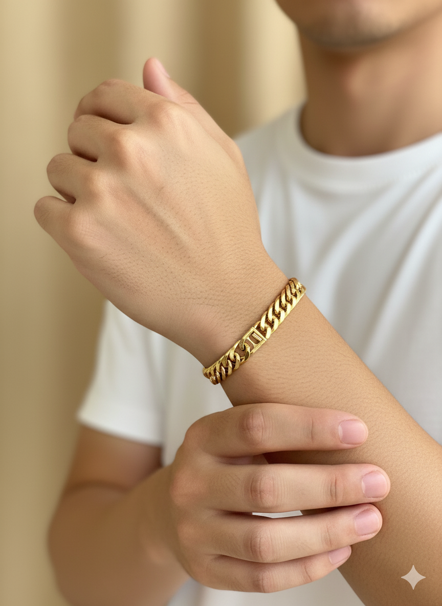 Men’s Gold Cuban Bracelet with Bar Detail