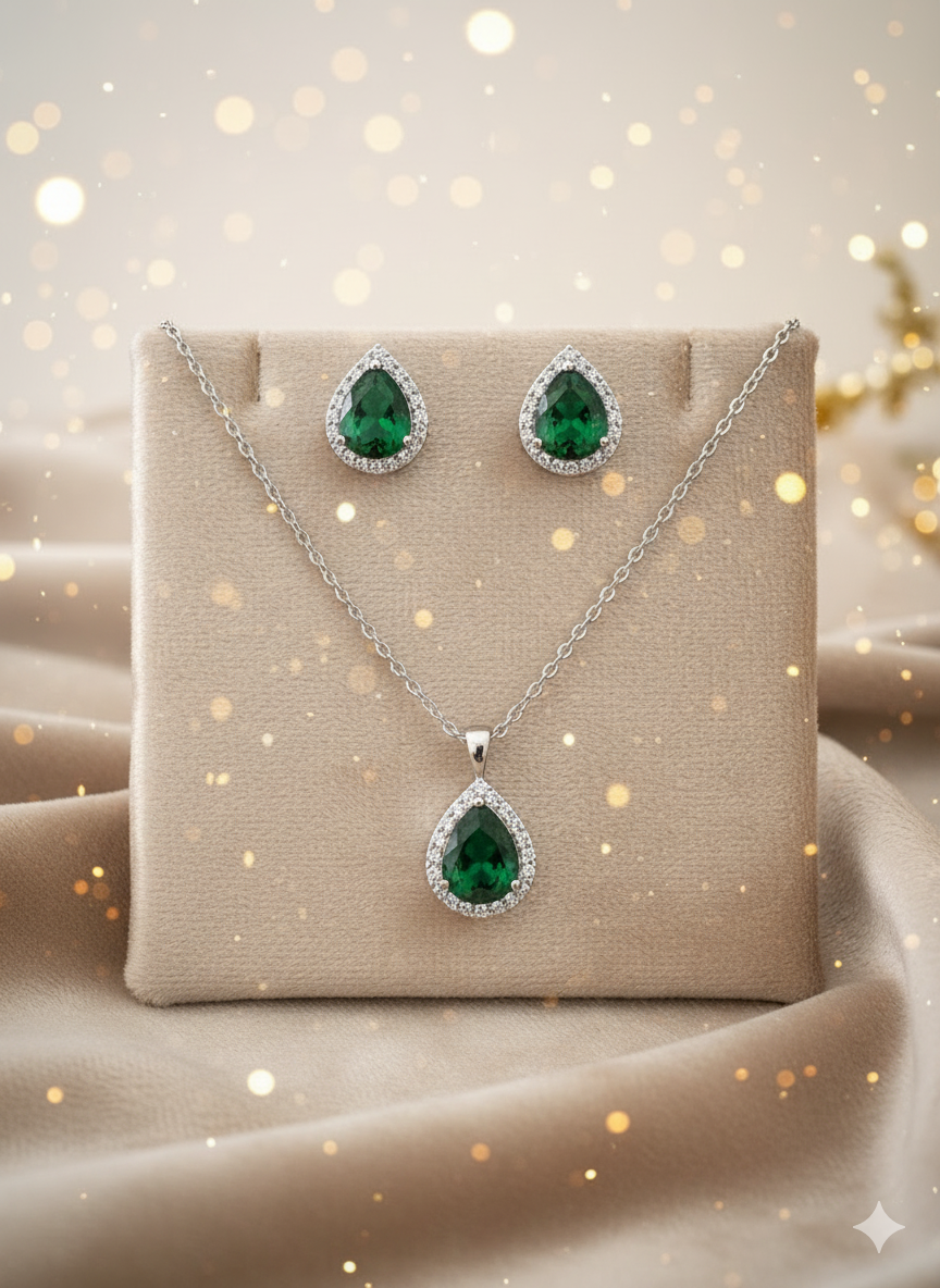 Emerald Teardrop Pendant Jewellery Set