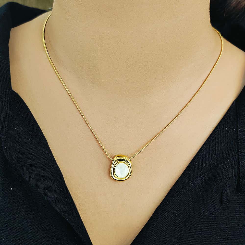 Lucky Mother of pearl white & gold pendent necklace - Aura Bling
