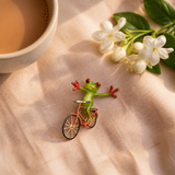 Hopster Brooch in Green - Product View