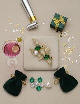 Gold Green Twin Bird Brooch in Enamel