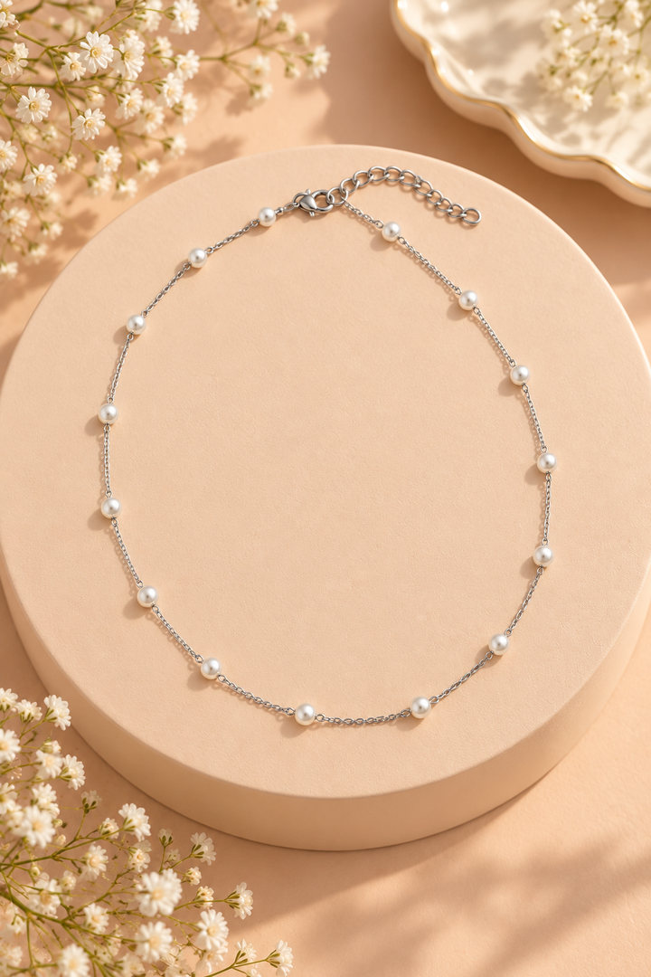 Pearl Mist Necklace in Silver Tone