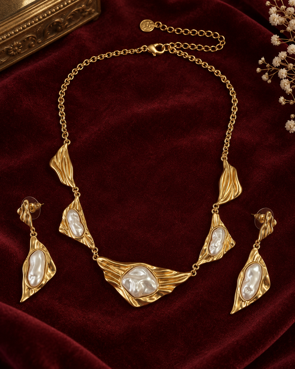 Molten Pearl Necklace Set