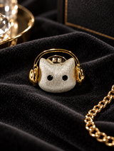 Beat Kitty Brooch in Silver Tone