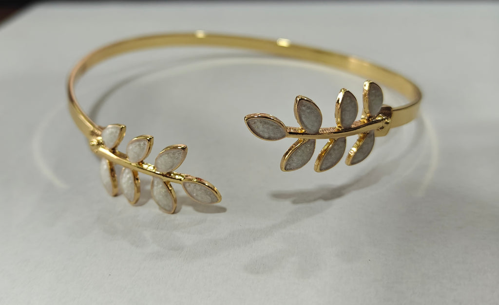 Roman Arm Cuff