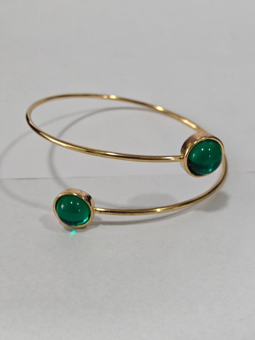 Emerald Glow Arm Cuff