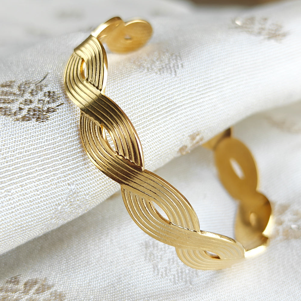 18K Gold Plated Twist Design Cuff Bracelet