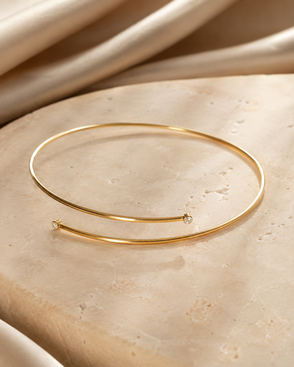 Shine Edge Armlet