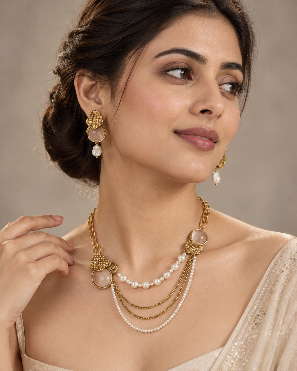 Roohani Necklace Set