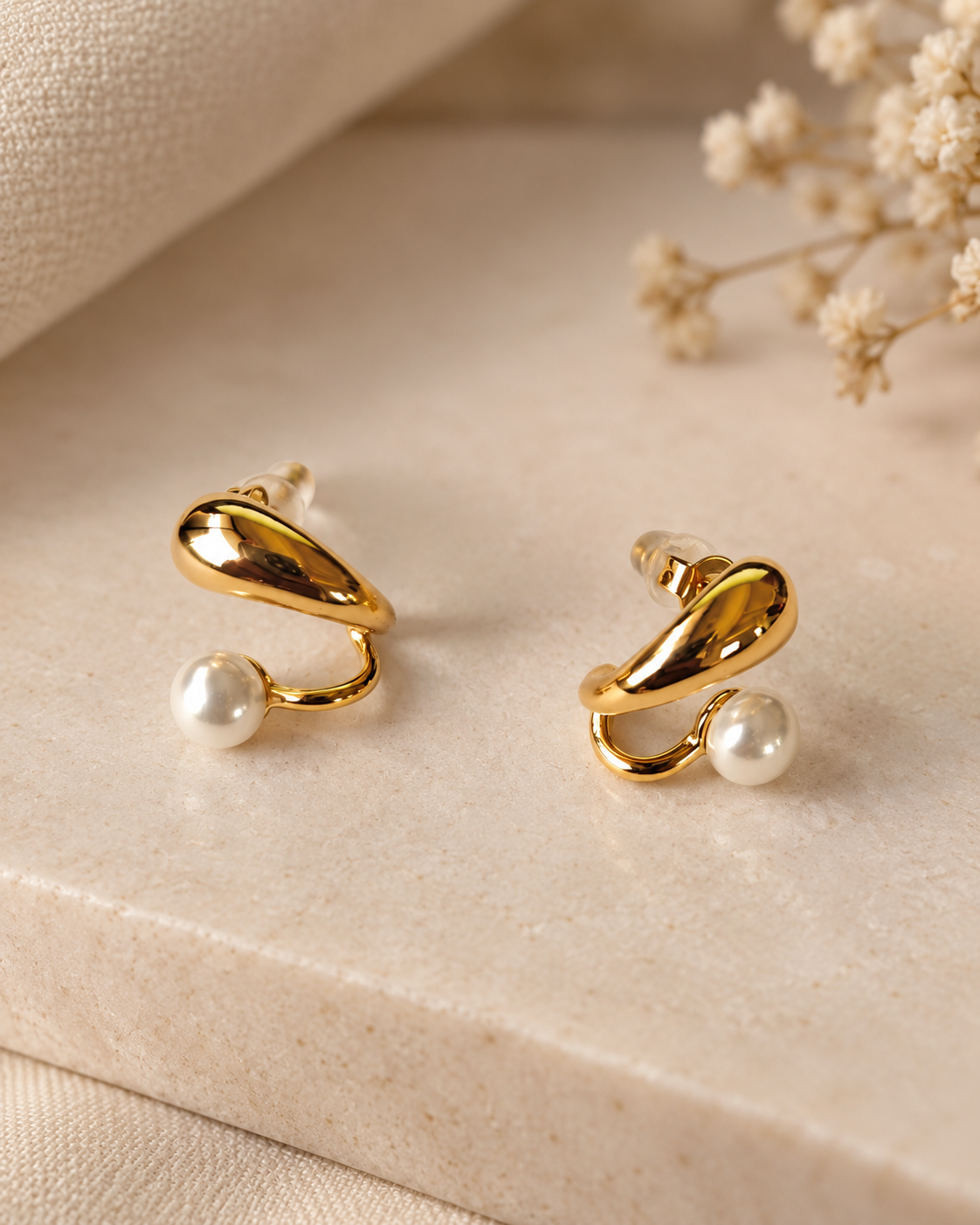 Sway Pearl Stud Earrings