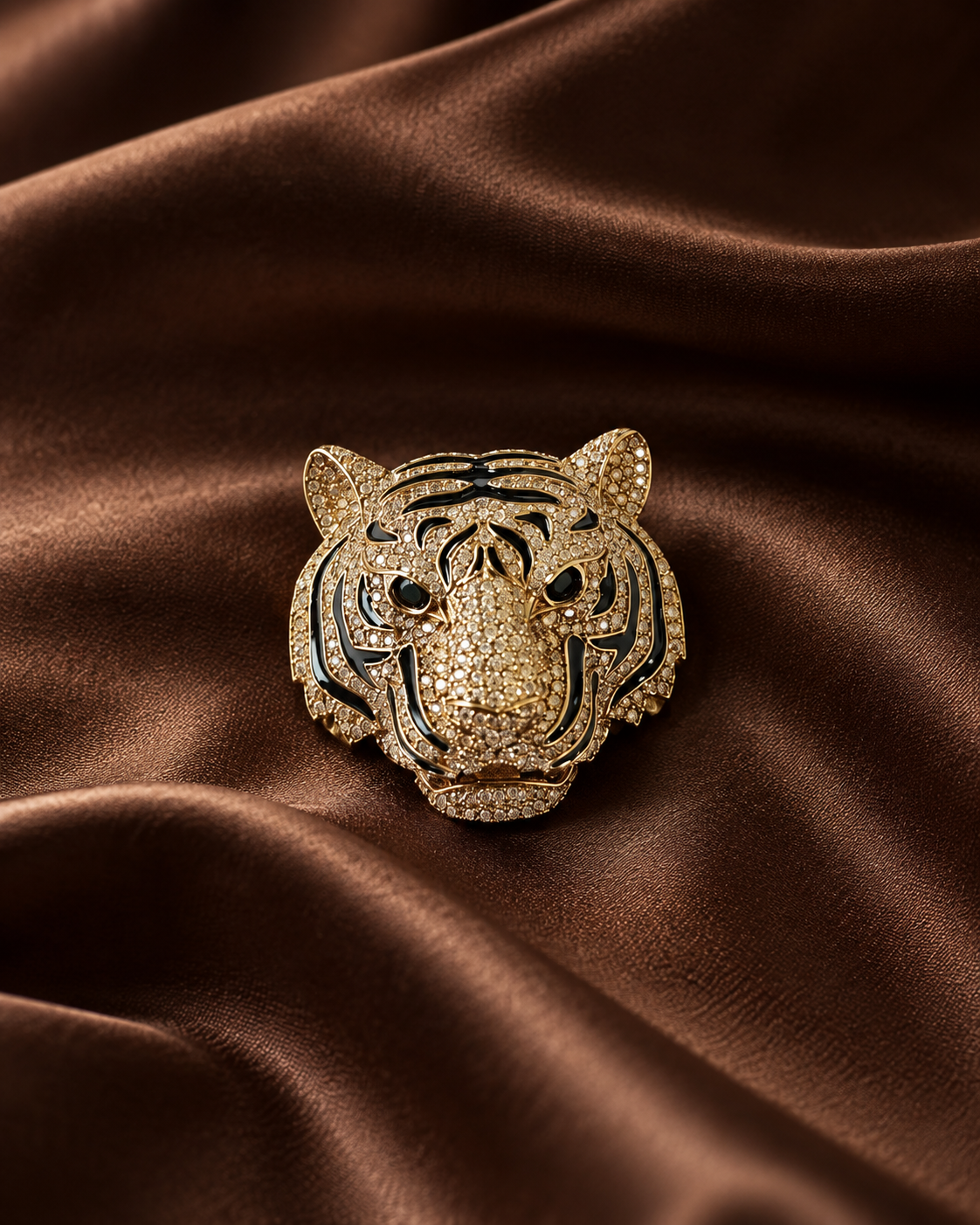 Imperial Goldcrest Brooch