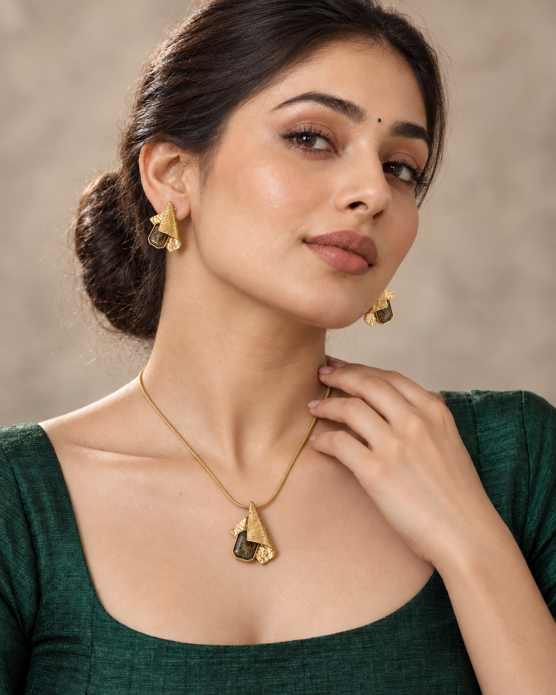 Bronze Bloom Necklace Set