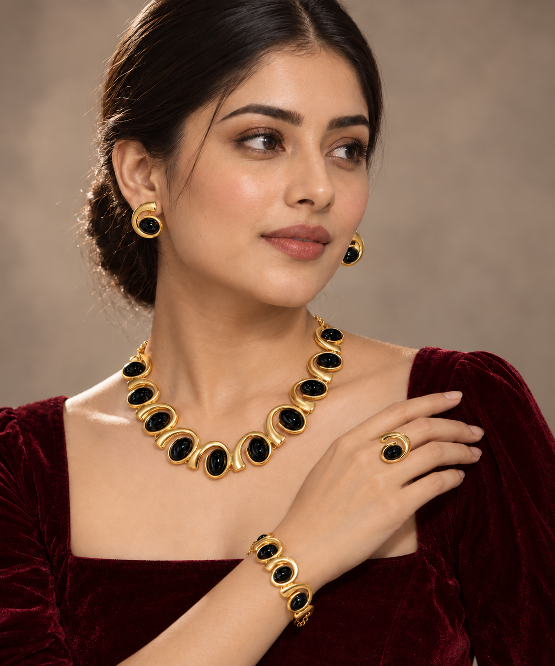 Black Current Jewellery Set
