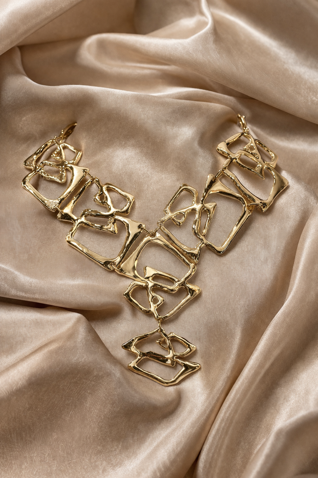 Molten Link Summer Necklace