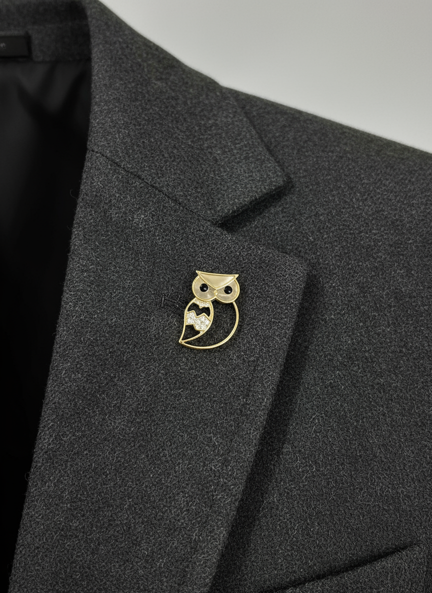 Men’s Owl Brooch in Gold & Black