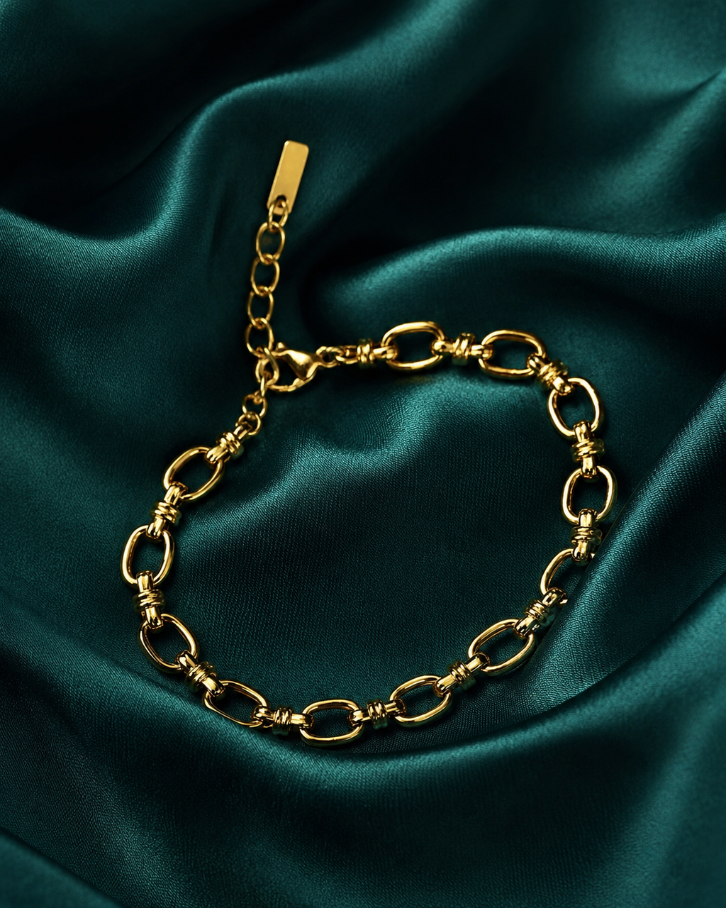 Link Knot Bracelet