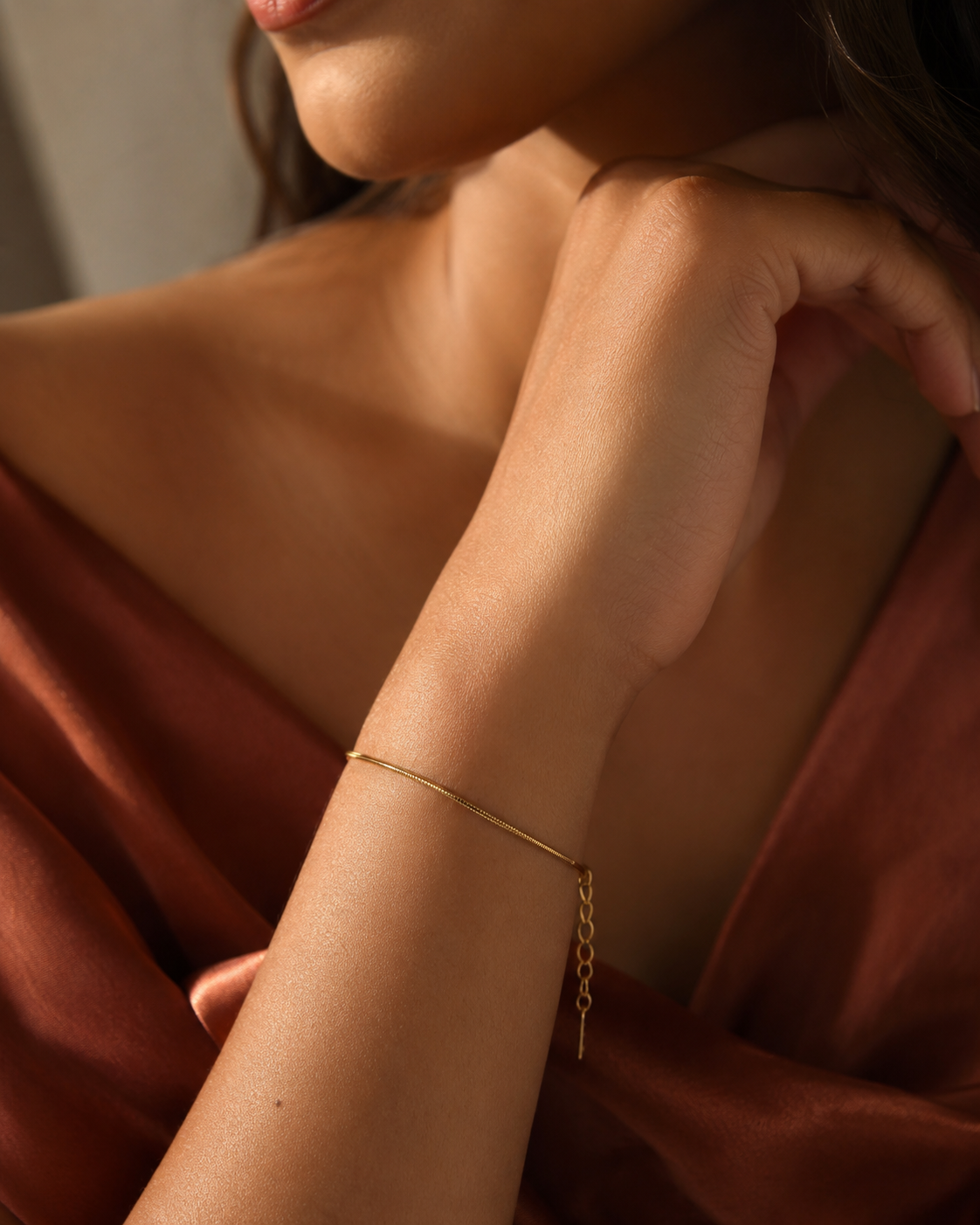 Silk Curve Bracelet