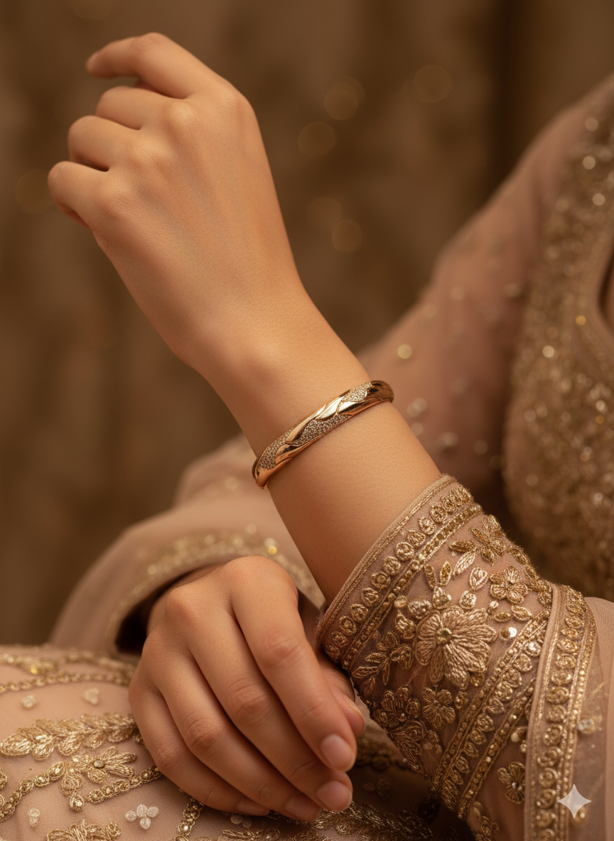 Leaf Pattern Gold Diamond Kada Bracelet