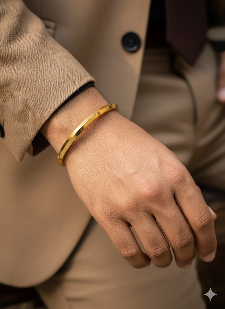 Men’s Gold Polished Kada Bracelet in Gold Plated