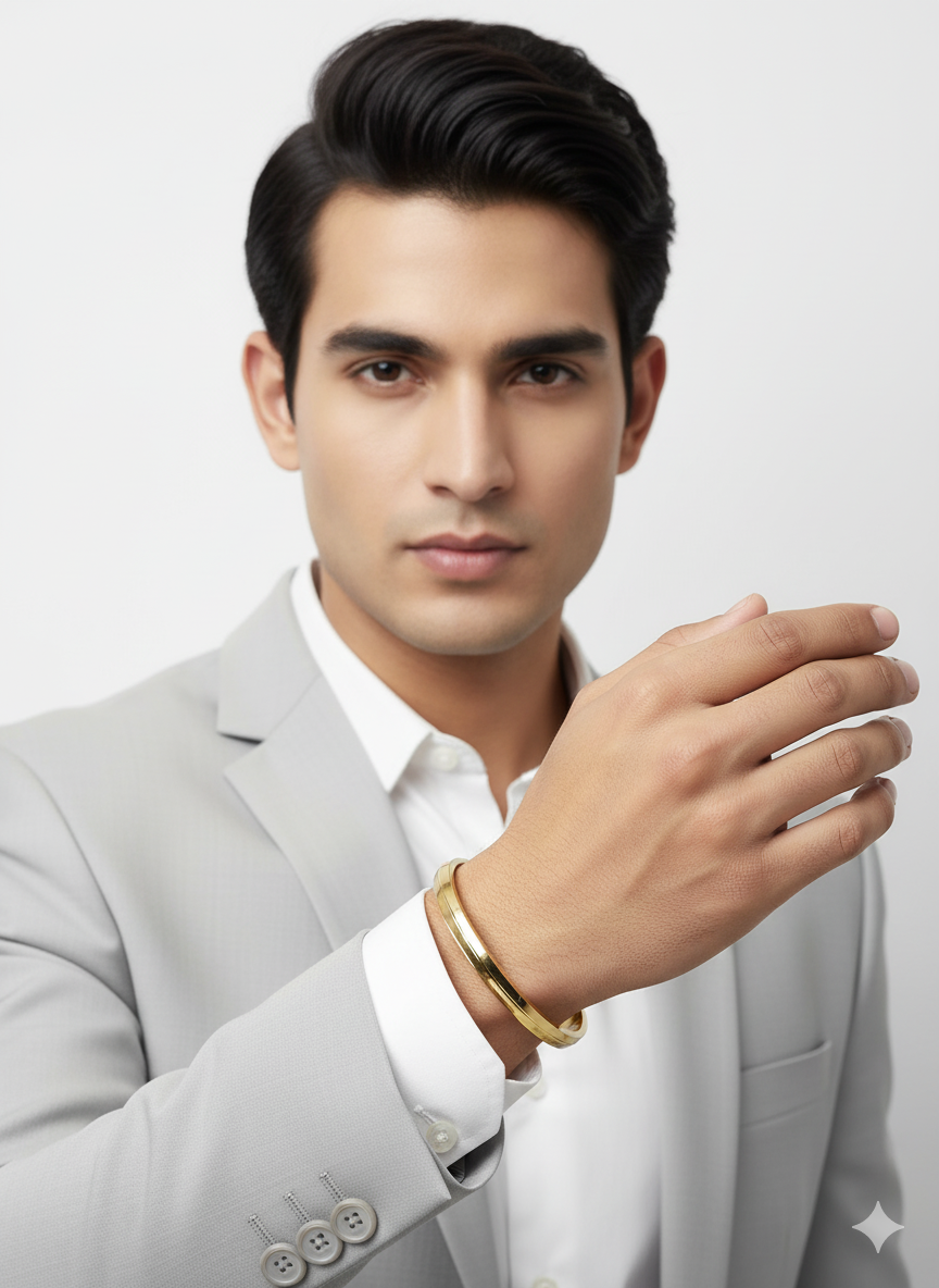 Sleek Gold Men’s Bracelet