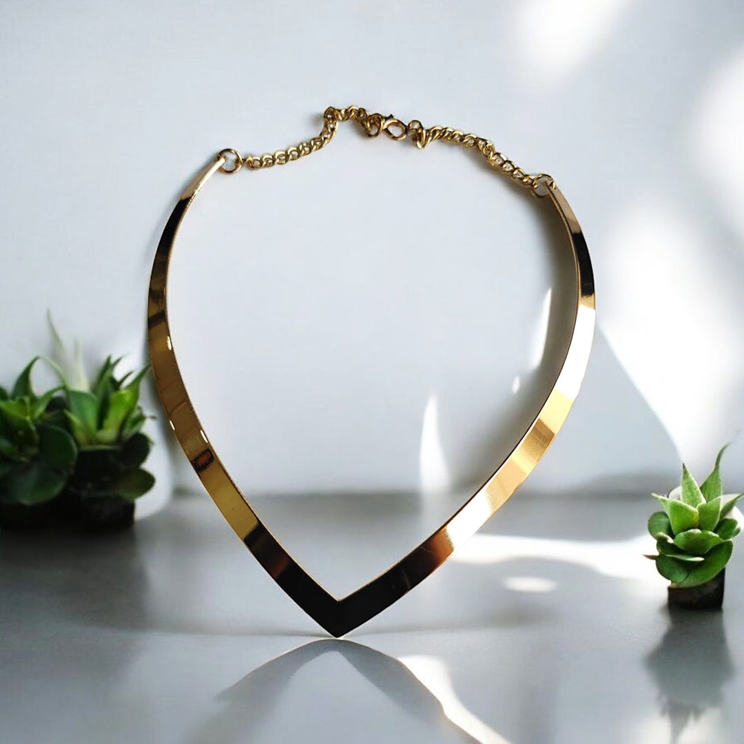 18K Gold Plated Plain Petal Shaped Necklace