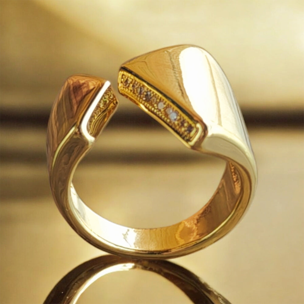 18k Gold Bold Geometric Ring With Tiny Stones