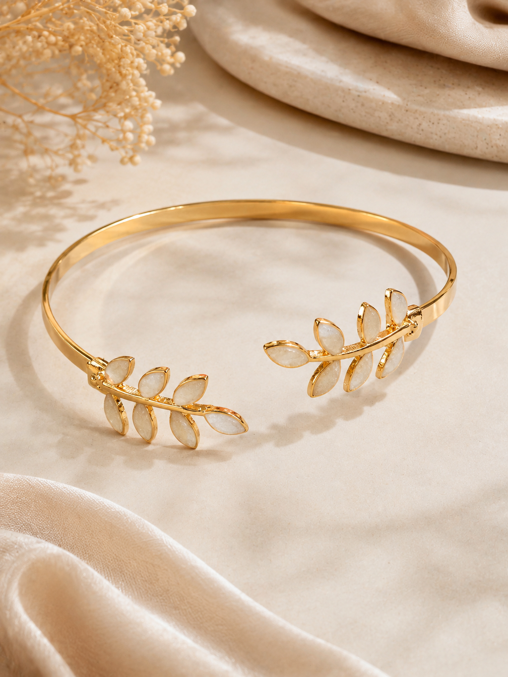 Roman Arm Cuff