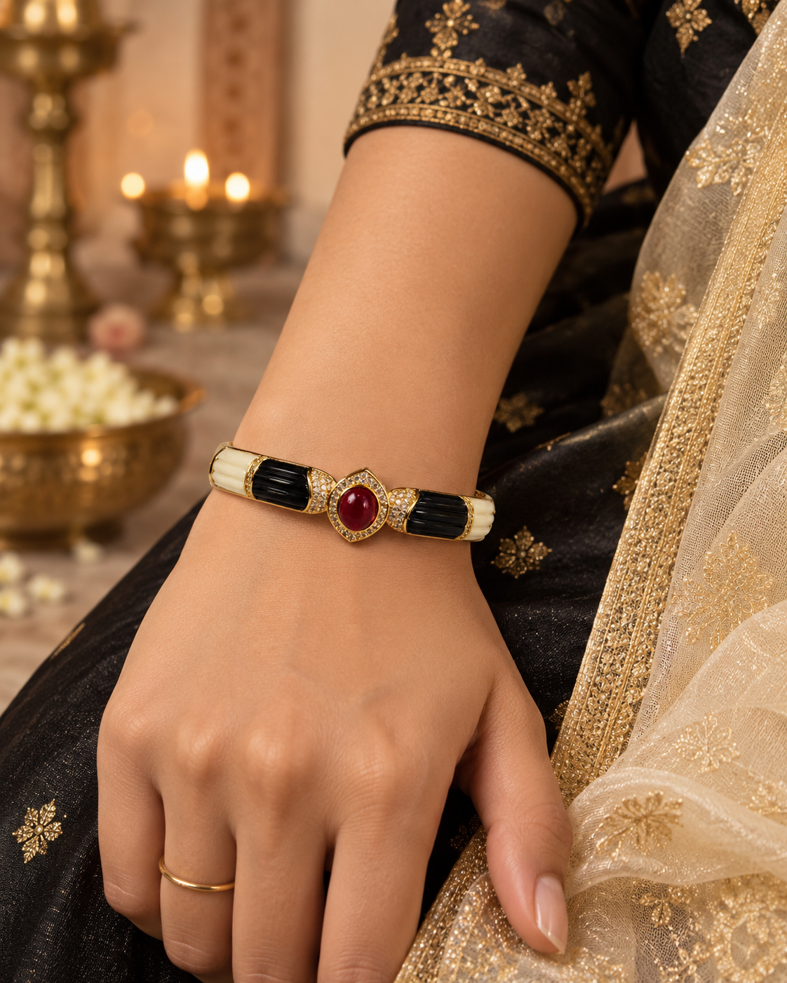 Velvet Eye Bracelet