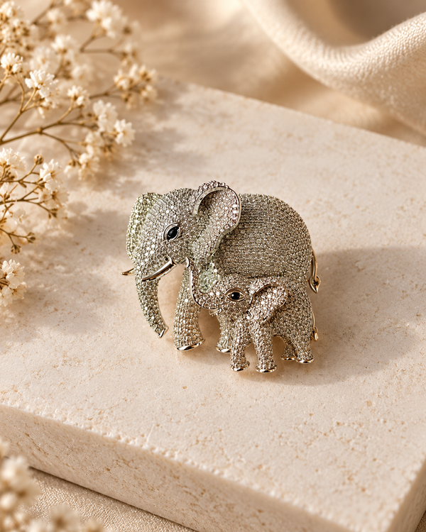 Royal Embrace Brooch