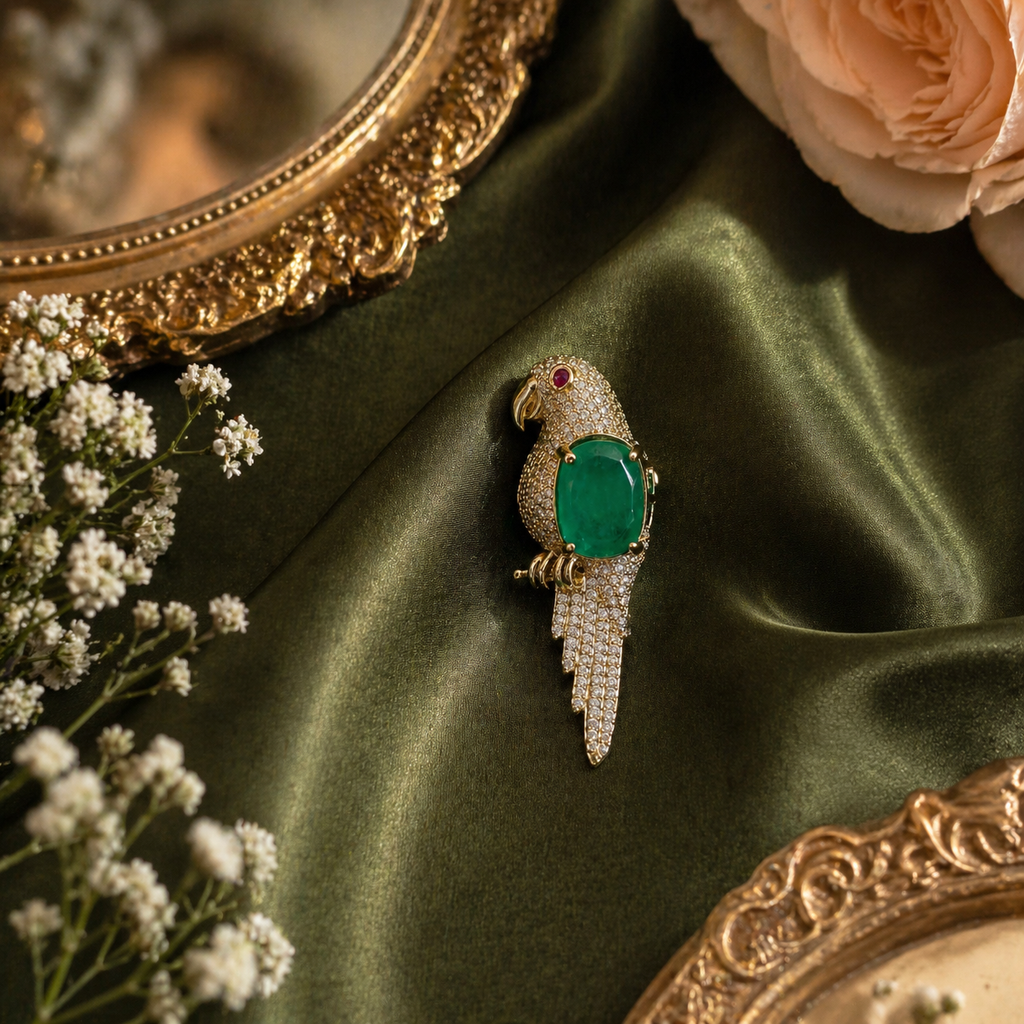 Emerald Parrot Unisex Brooch
