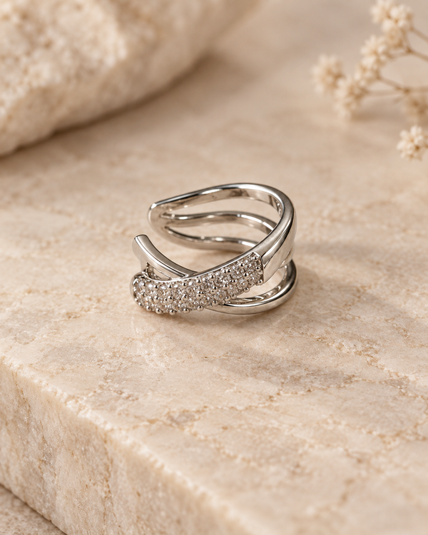 Twine Gleam Ear Cuff