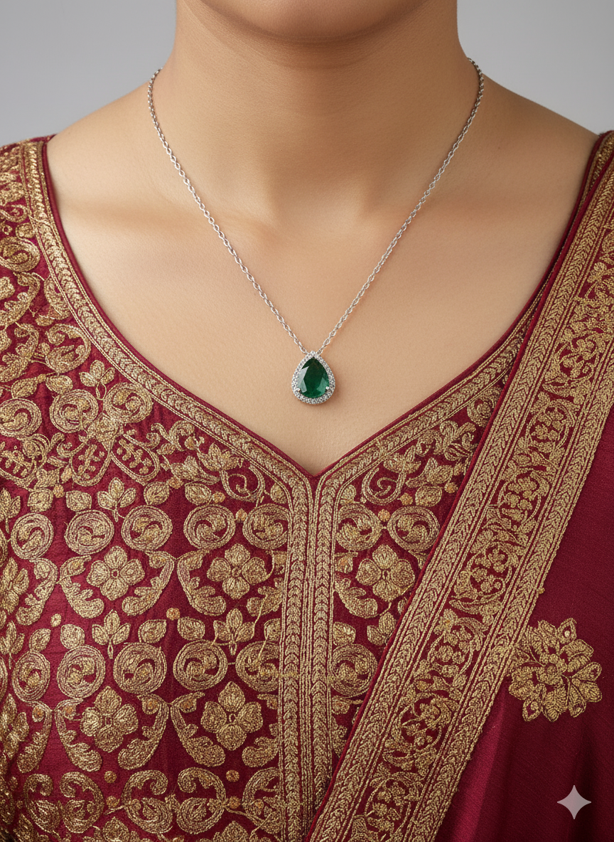Emerald Teardrop Pendant Jewellery Set