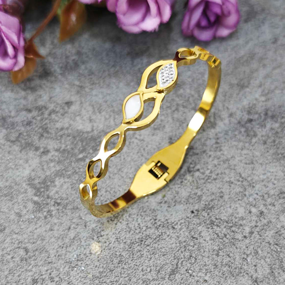 18K Gold Plated Leaf Style Studded Bracelet