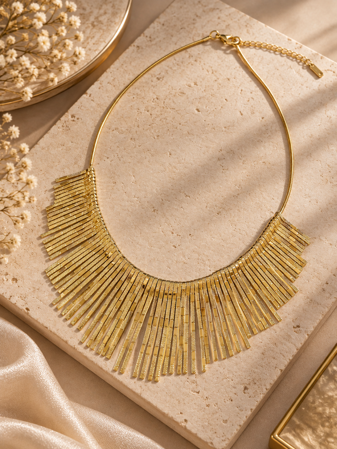 Linear Glow Necklace
