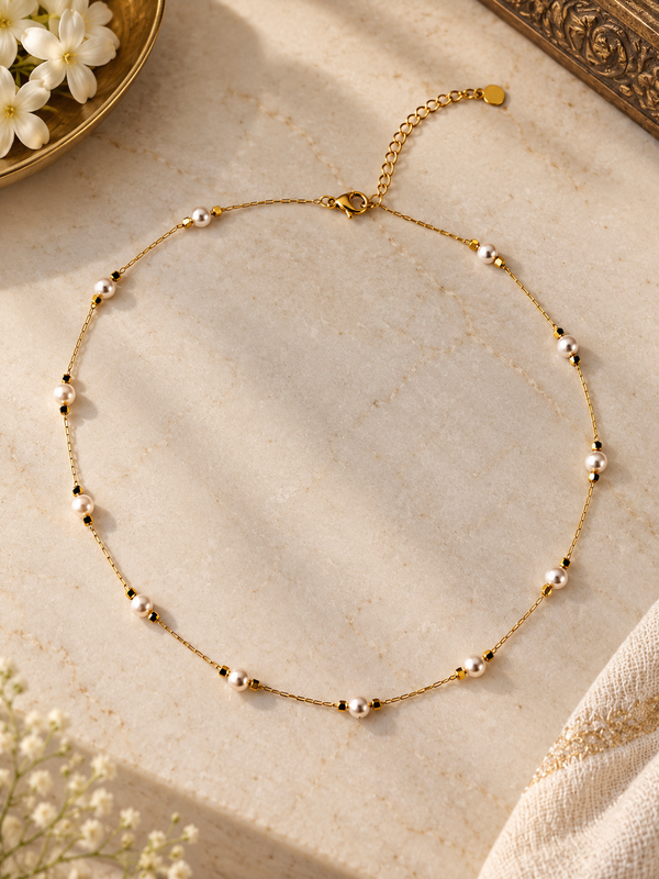Niva Necklace
