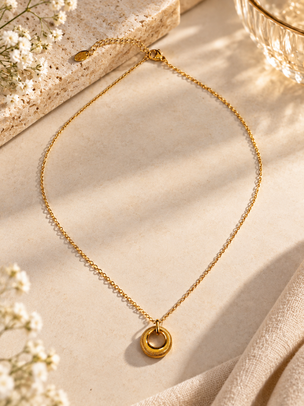 Orova Necklace