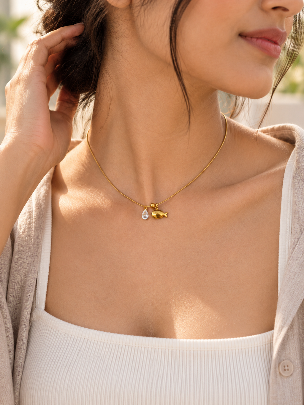 Fiora Fin Necklace
