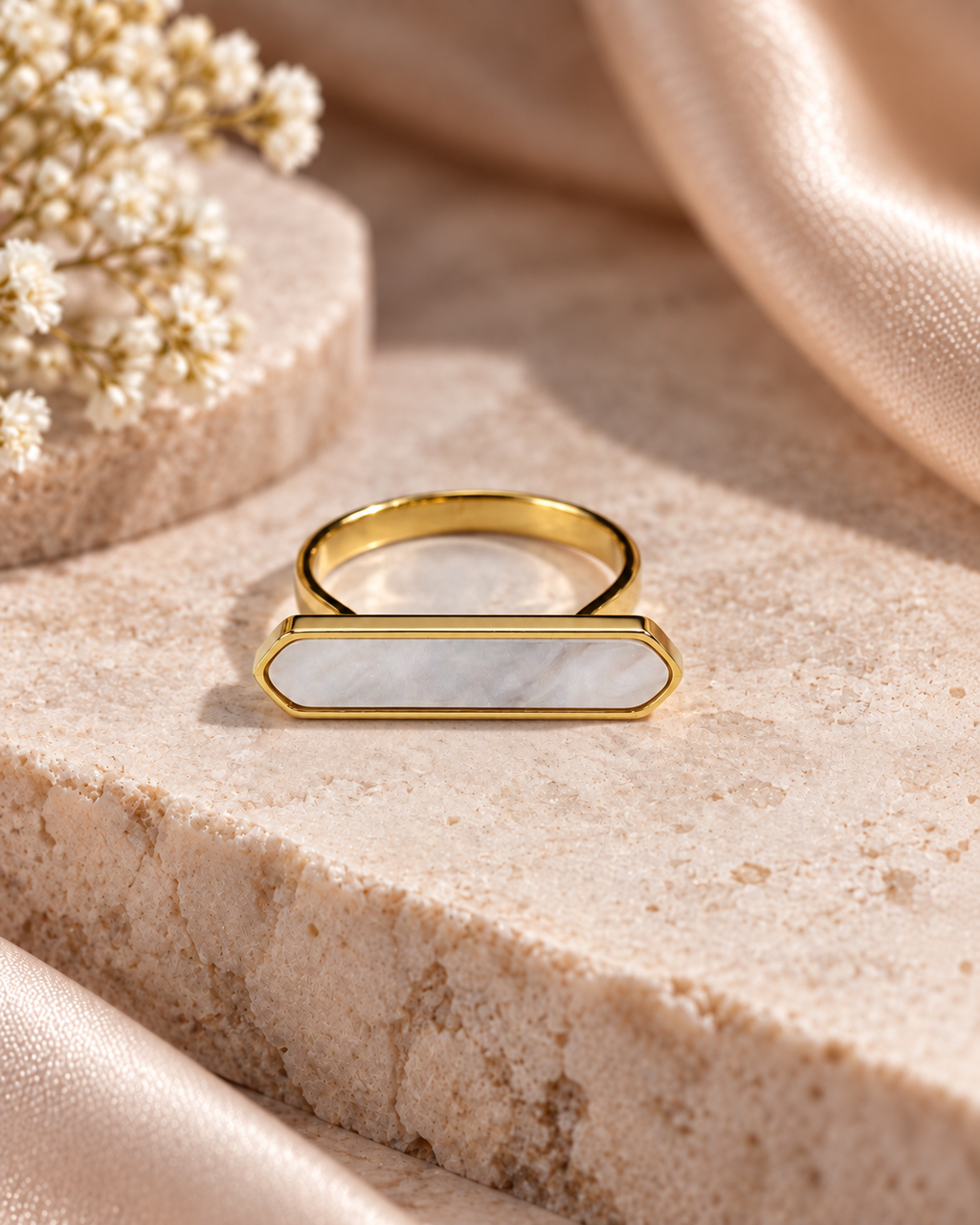Pearl Frame Ring