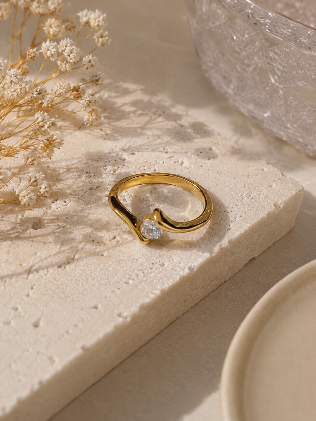 Gem Hug Ring