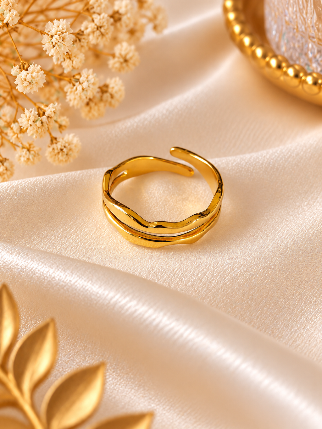 Wavecrest Ring