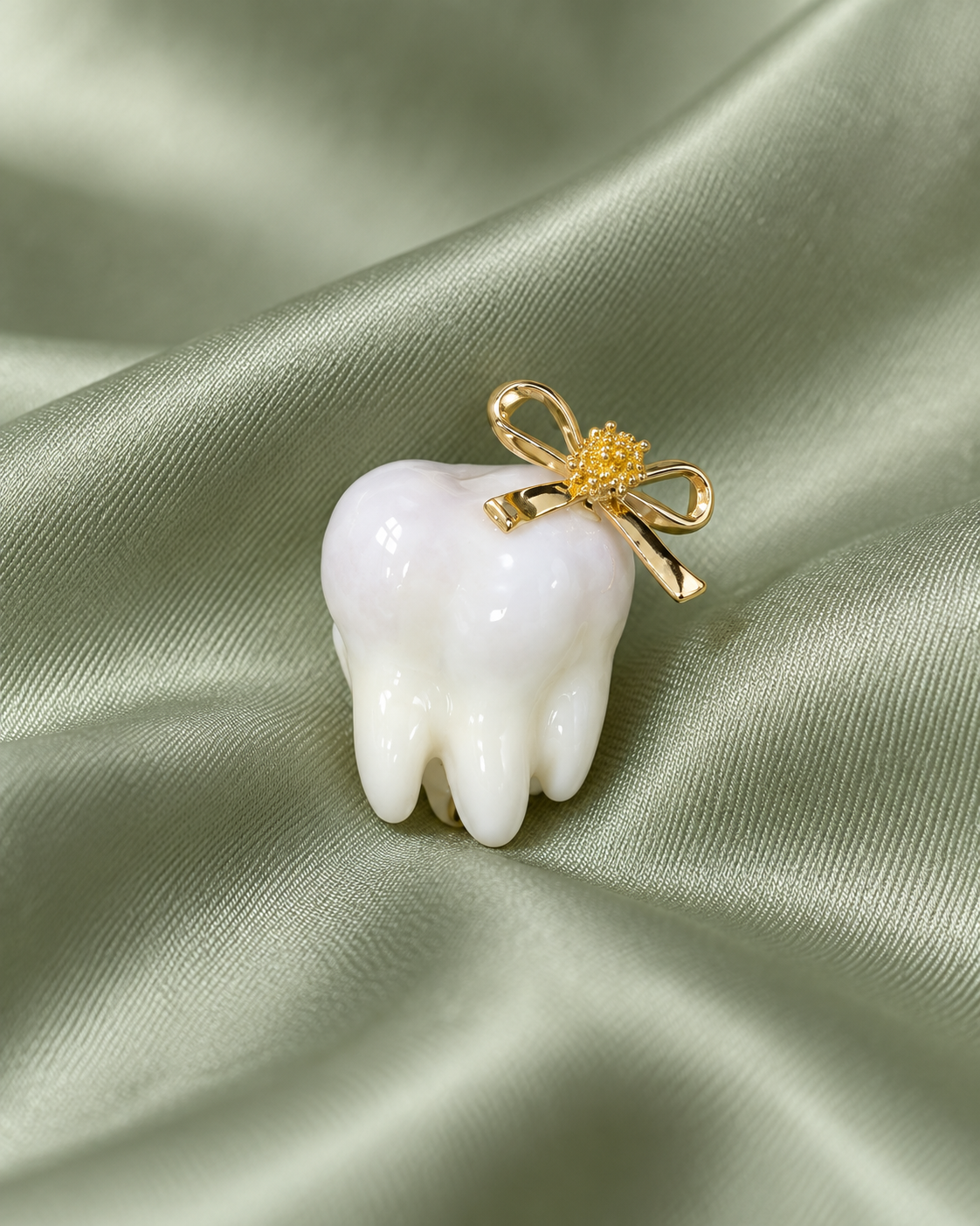 The Smile Signature Brooch