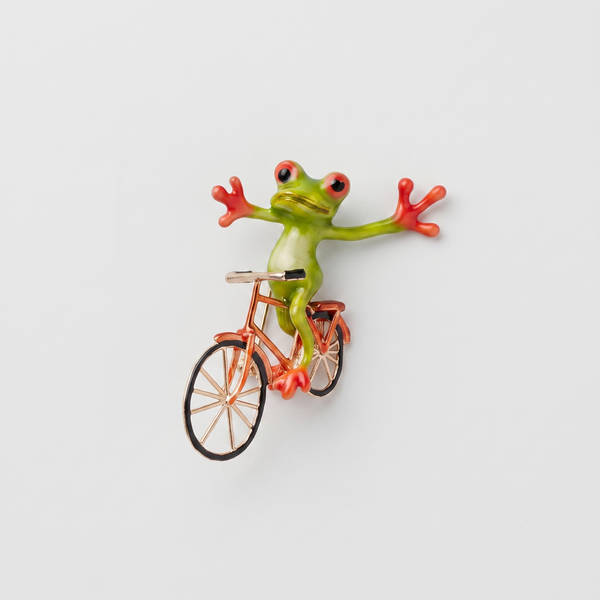 Hopster Brooch