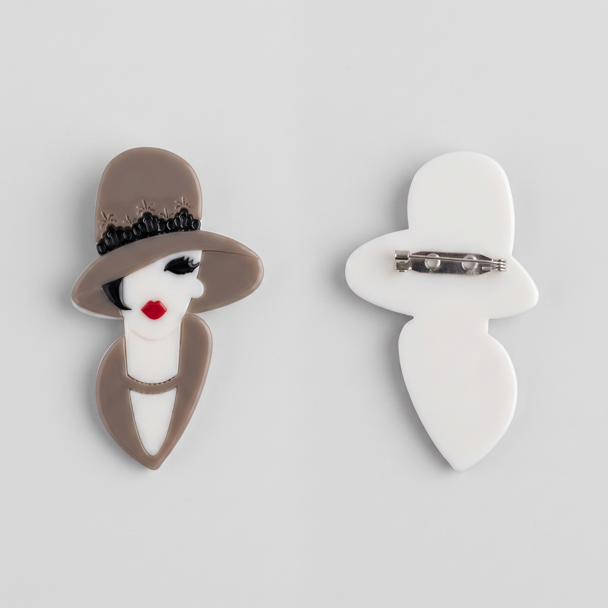 Classic Diva Brooch